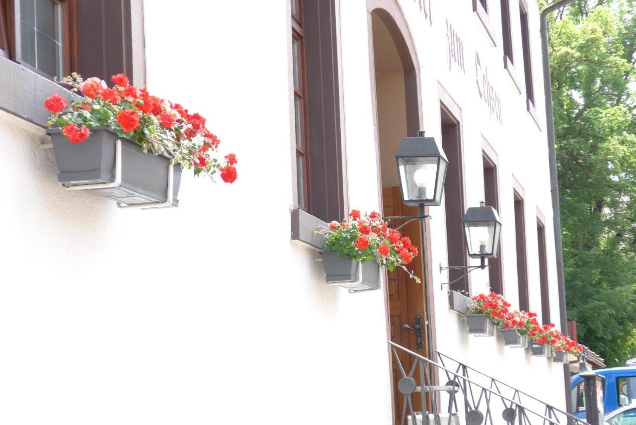 Hotel Zum Ochsen Furtwangen Bagian luar foto