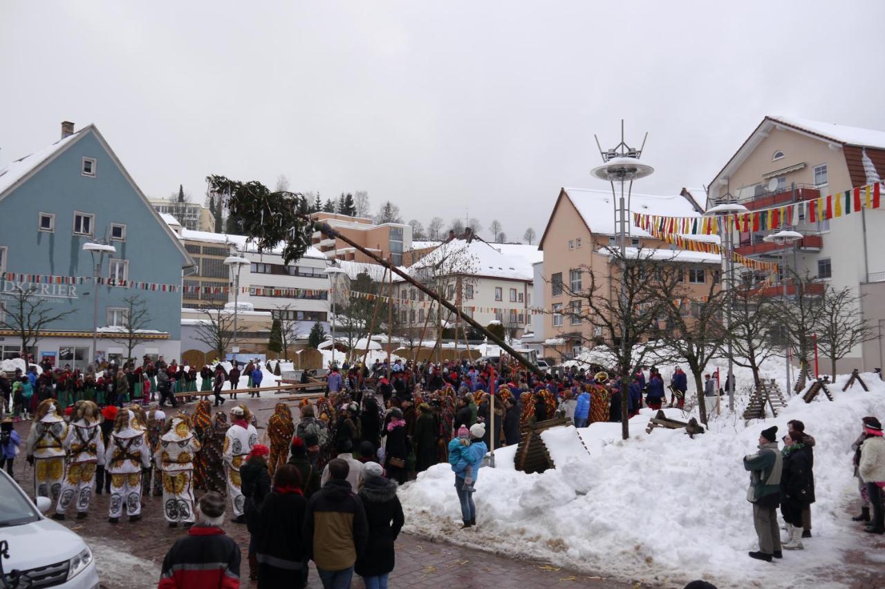 Hotel Zum Ochsen Furtwangen Bagian luar foto